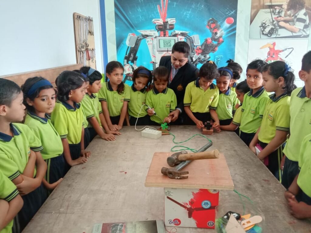 Music and Fine Arts Lab at Rudra Nashik